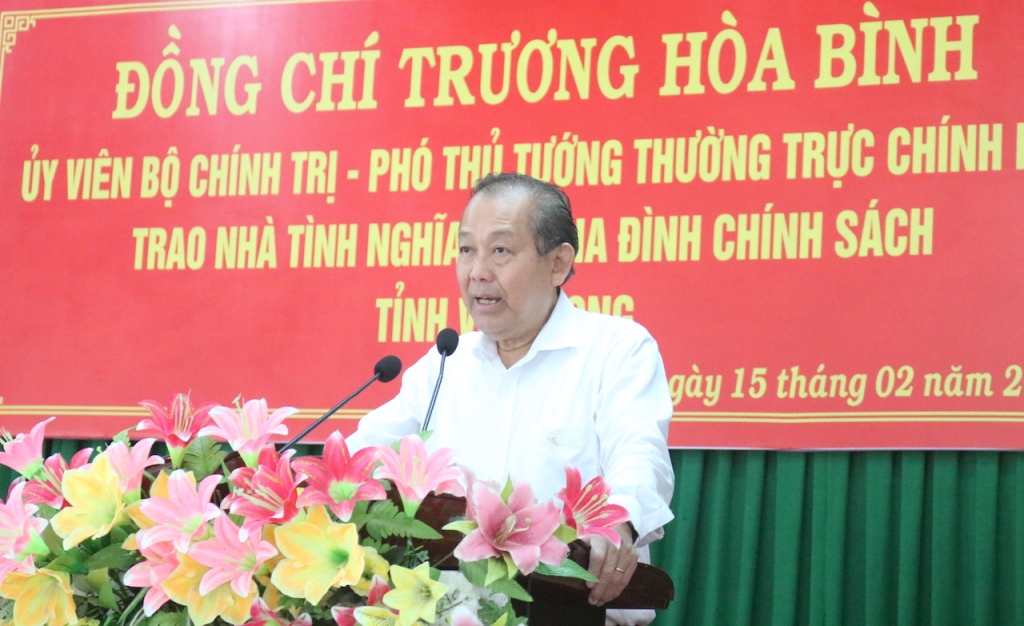 Tin nhanh - Phó Thủ tướng Thường trực Trương Hòa Bình thăm, làm việc tại tỉnh Vĩnh Long (Hình 2).