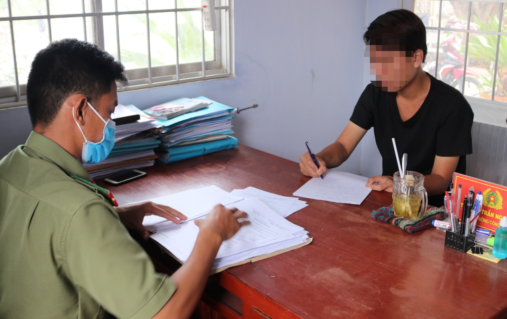 An ninh - Hình sự - Nam thanh niên đăng tin sai sự thật về Covid-19 lên mạng xã hội bị xử phạt