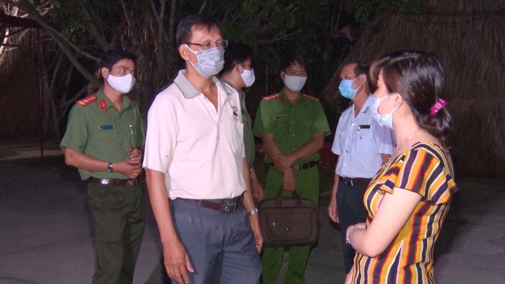 Tin nhanh - Vĩnh Long: Kiểm tra, nhắc nhở người dân chung tay phòng, chống dịch Covid-19