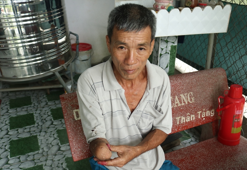 Tin nhanh - Anh thương binh quyết tâm vượt khó