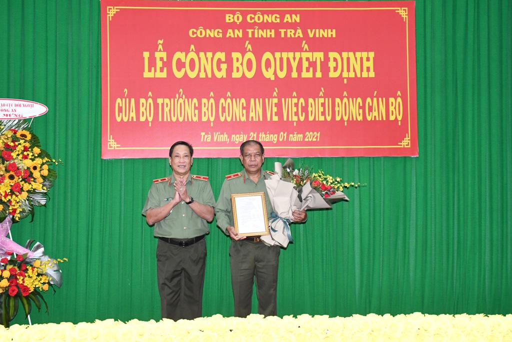 Tin nhanh - Trà Vinh có tân Phó Giám đốc Công an