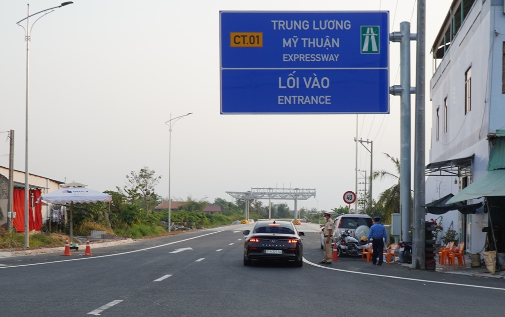 Dân sinh - Gian nan đường về miền Tây đón Tết (Hình 10).