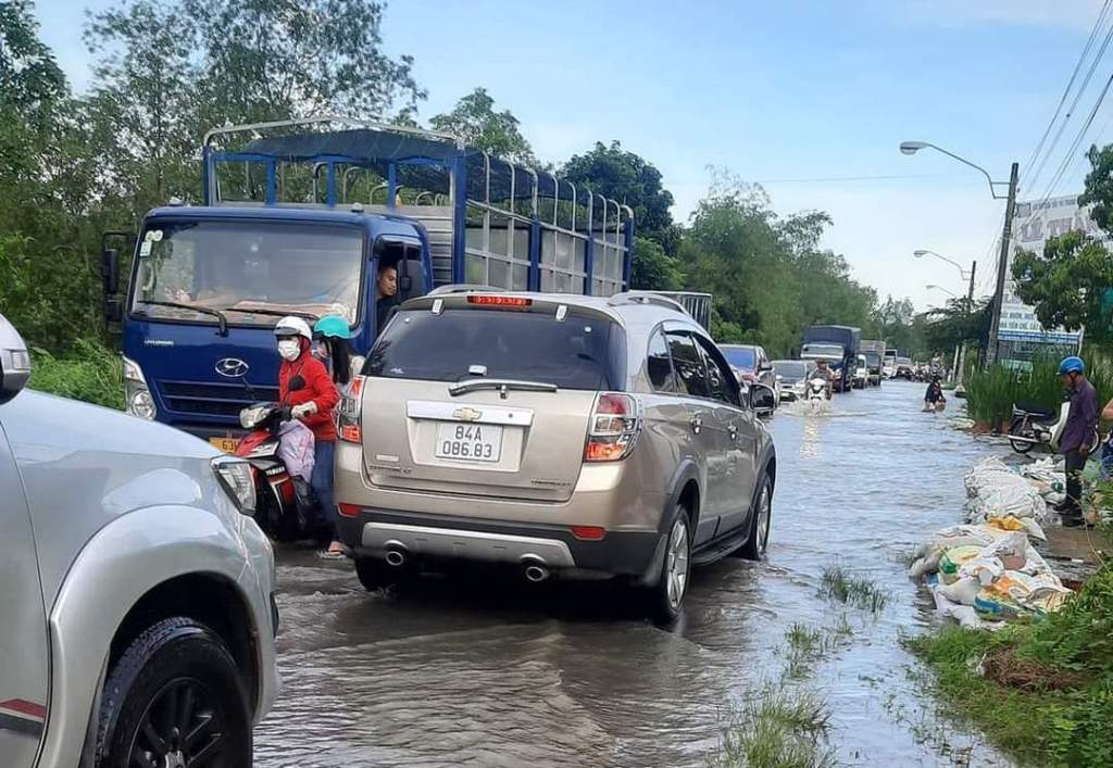 Dân sinh - Vĩnh Long: Thiệt hại hơn 2 tỷ đồng do ảnh hưởng triều cường