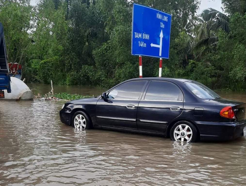 Dân sinh - Vĩnh Long: Thiệt hại hơn 2 tỷ đồng do ảnh hưởng triều cường (Hình 2).