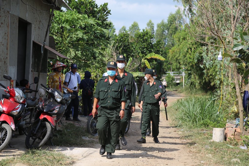 Dân sinh - Đồng Tháp: Thông tin mới nhất vụ bé trai rơi vào trụ bê tông sâu 35m