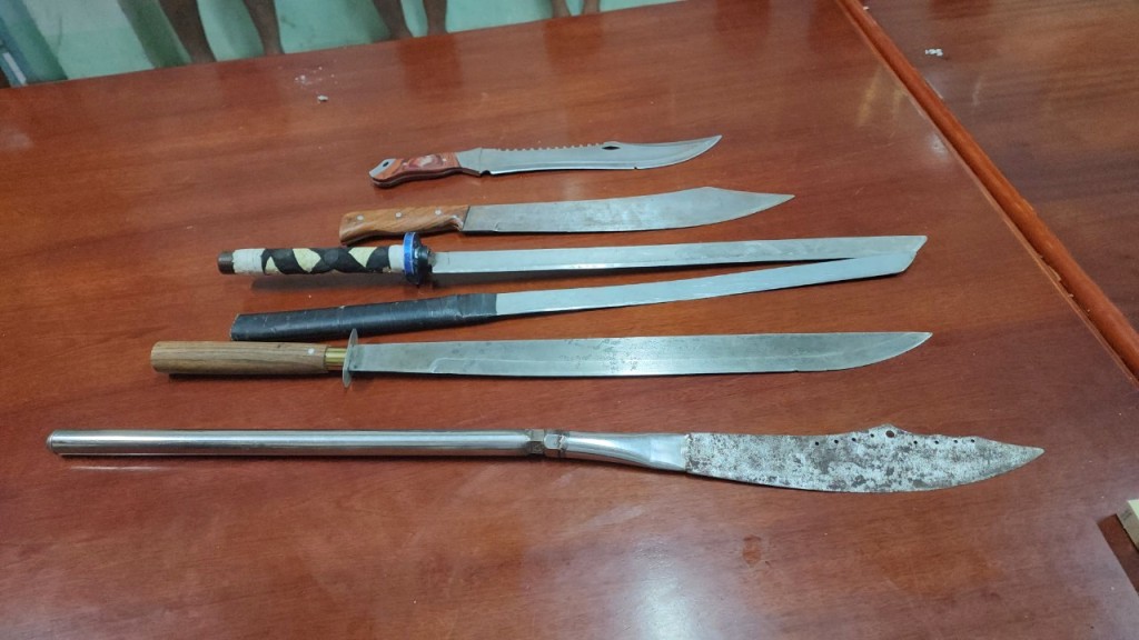An ninh - Hình sự - Kiên Giang: Bắt 5 đối tượng dùng hung khí gây náo loạn ngày đầu năm (Hình 2).