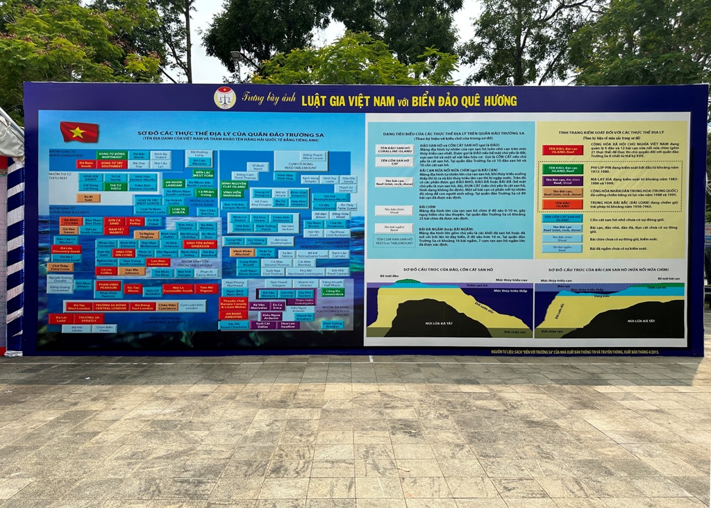 Sự kiện - Trưng bày ảnh 'Luật gia Việt Nam với biển đảo quê hương': Hoạt động nhiều ý nghĩa (Hình 20).