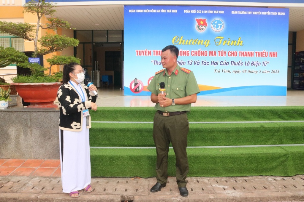 Giáo dục - Trà Vinh: Tuyên truyền phòng, chống thuốc lá điện tử và ma túy trong trường học (Hình 2).