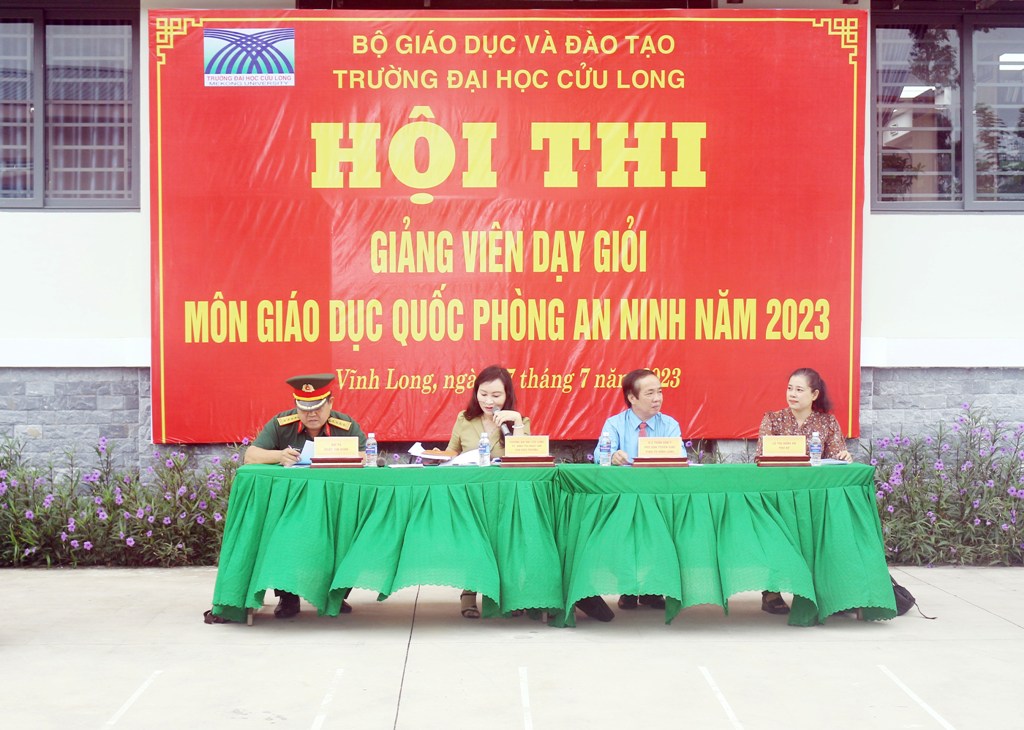 Giáo dục - Trường ĐH Cửu Long tổ chức Hội thi giảng viên dạy giỏi môn Giáo dục quốc phòng và an ninh (Hình 2).