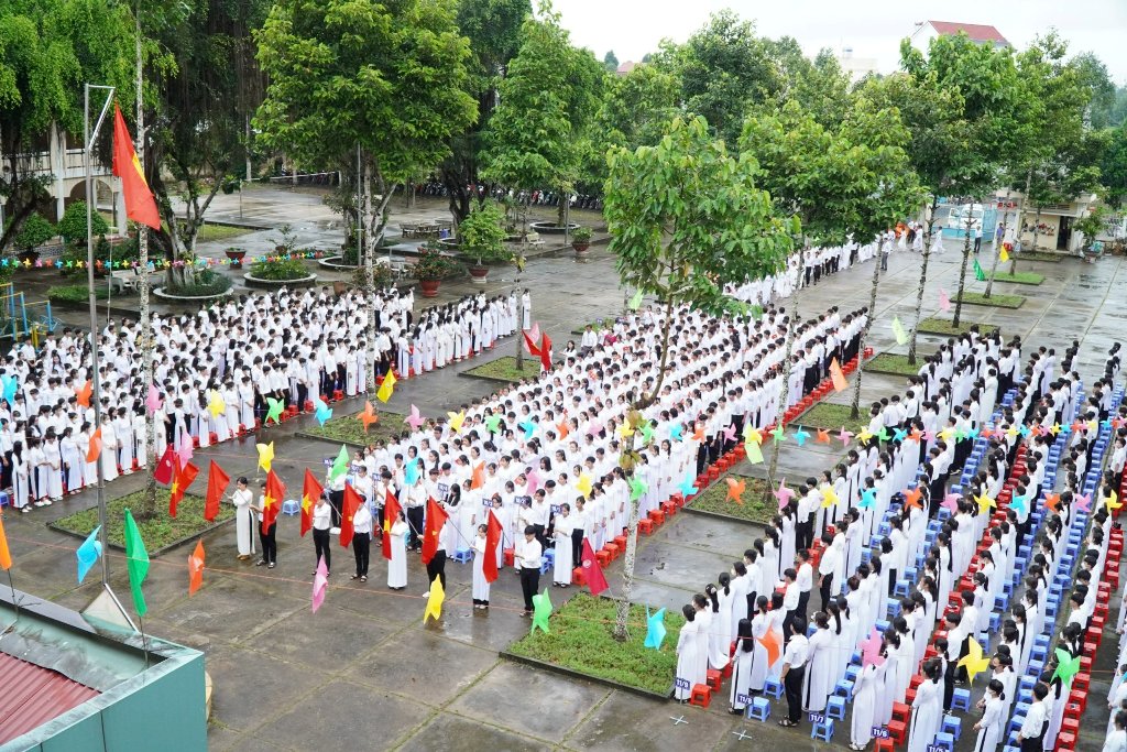 Giáo dục - Bí thư Trung ương Đoàn dự khai giảng năm học mới tại Vĩnh Long (Hình 2).