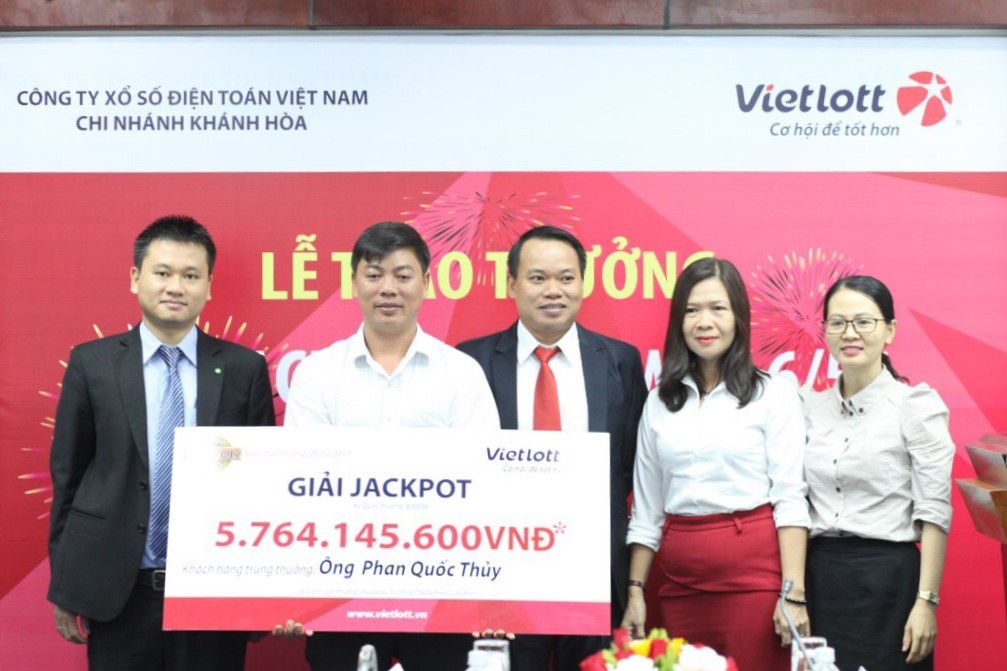 Tiêu dùng & Dư luận - Lần thứ 2 chủ nhân Jackpot gần 6 tỷ của Vietlott công khai hình ảnh