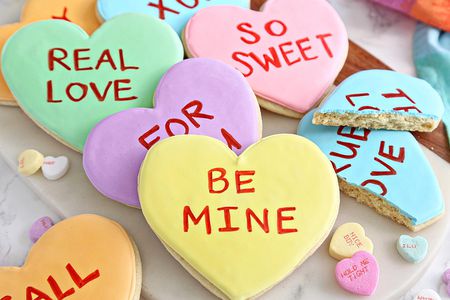 Dân sinh - Ngày Valentine: Choáng với những phong tục độc và lạ khắp thế giới