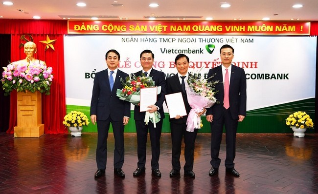 Tài chính - Ngân hàng - Ngân hàng Vietcombank cùng lúc bổ nhiệm 3 Phó Tổng giám đốc