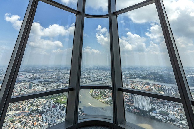 Tiêu dùng & Dư luận - Landmark 81 Skyview giảm giá giờ hành chính, còn 500.000 đồng/vé ngắm thành phố từ trên cao (Hình 2).