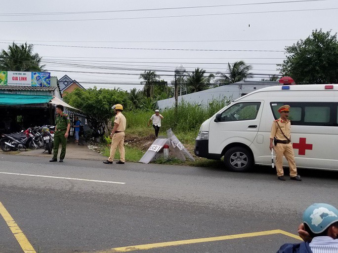 An ninh - Hình sự - Cà Mau: Khởi tố vụ án dùng dao và xăng tấn công đoàn thi hành án vi phạm đất đai  (Hình 2).