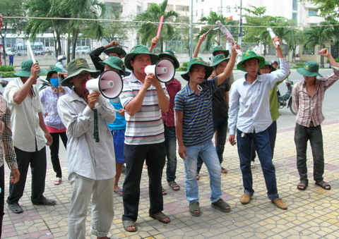 Tài chính - Ngân hàng - Cuộc đời lên bổng xuống trầm của nữ đại gia thuỷ sản 'có căn nhà Phật' (Hình 5).