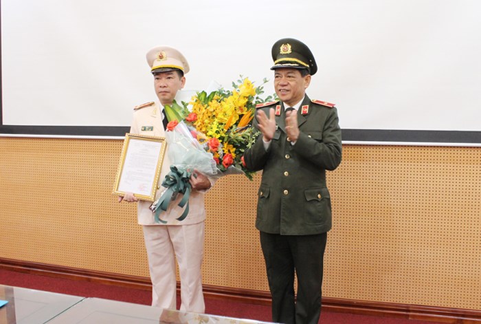 Tin nhanh - Hà Nội: Bổ nhiệm Đại tá Phùng Anh Lê làm tân Trưởng phòng Cảnh sát kinh tế