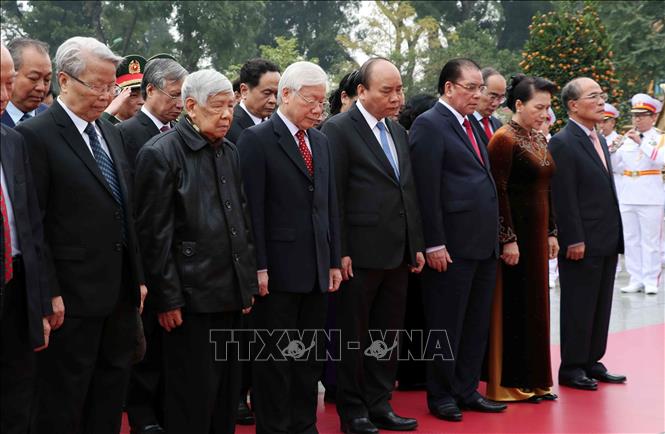 Chính trị - Lãnh đạo Đảng, Nhà nước viếng Lăng Chủ tịch Hồ Chí Minh (Hình 3).