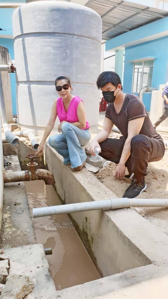 Tài chính - Ngân hàng - 'Ông hoàng hàng hiệu' Nathan Lee phải đóng cửa chuỗi nhà hàng, khách sạn tại nhiều quốc gia, bán biệt thự chưa ai mua (Hình 2).