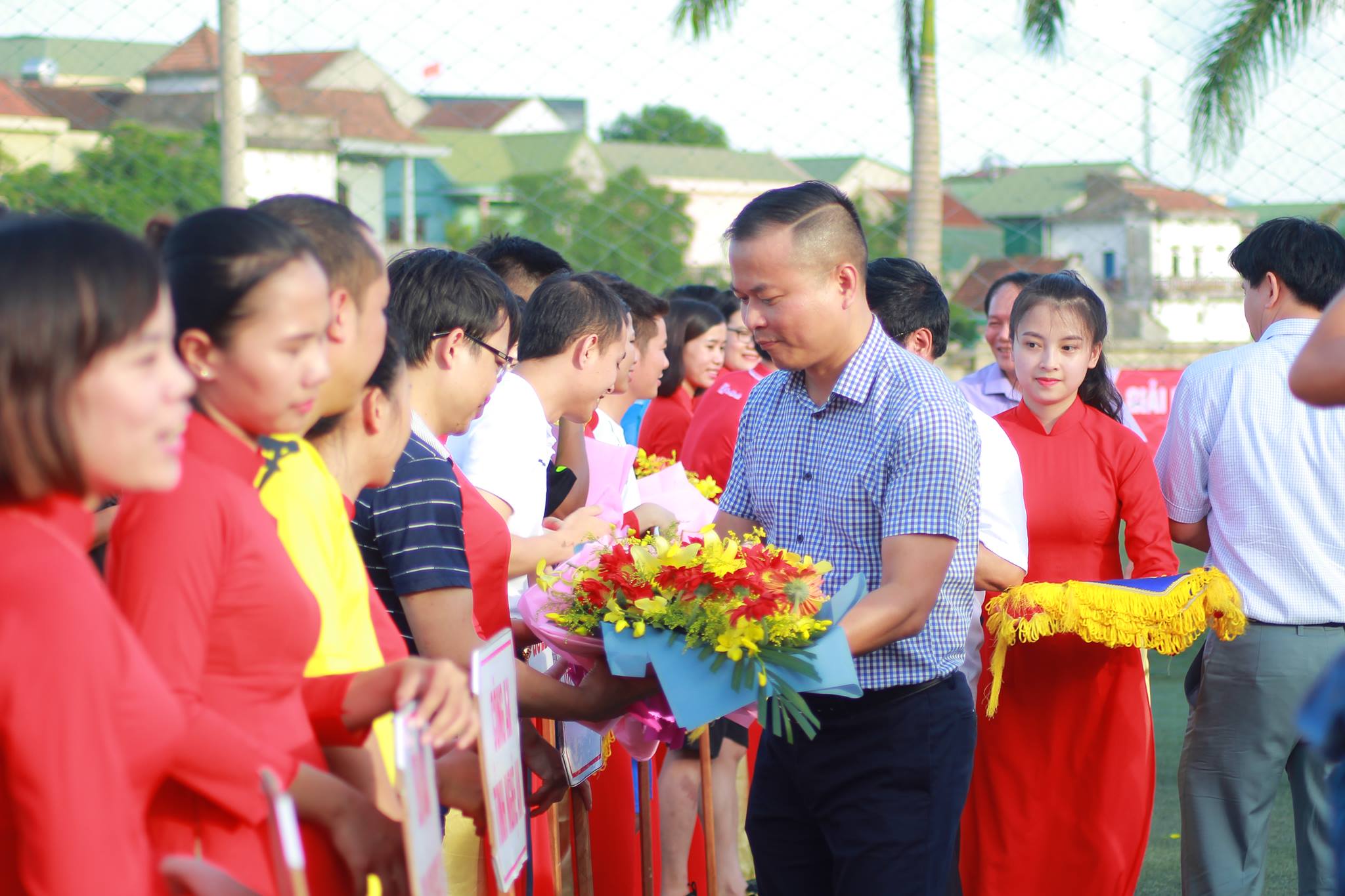 Thể thao - Thêm một giải bóng đá “vàng” trên quê hương xứ Nghệ (Hình 3).