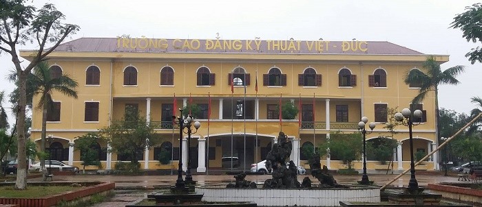 Giáo dục - Hiệu trưởng đột ngột qua đời, 6 quyết định bổ nhiệm cán bộ bị sửa chữa (Hình 3).