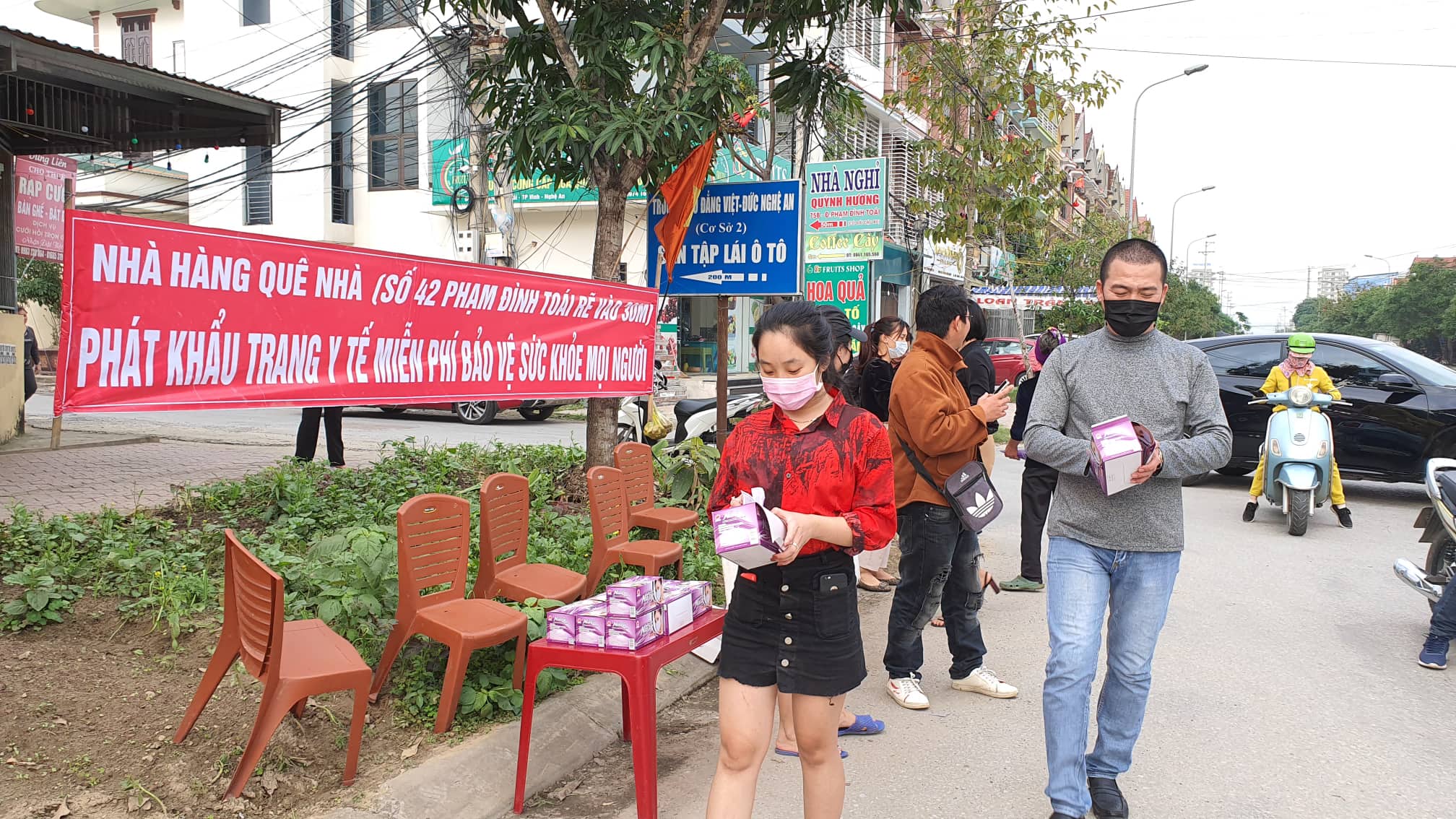 Sức khỏe - Số đường dây nóng phản ánh cửa hàng tăng giá bán khẩu trang y tế tại Hà Tĩnh (Hình 3).
