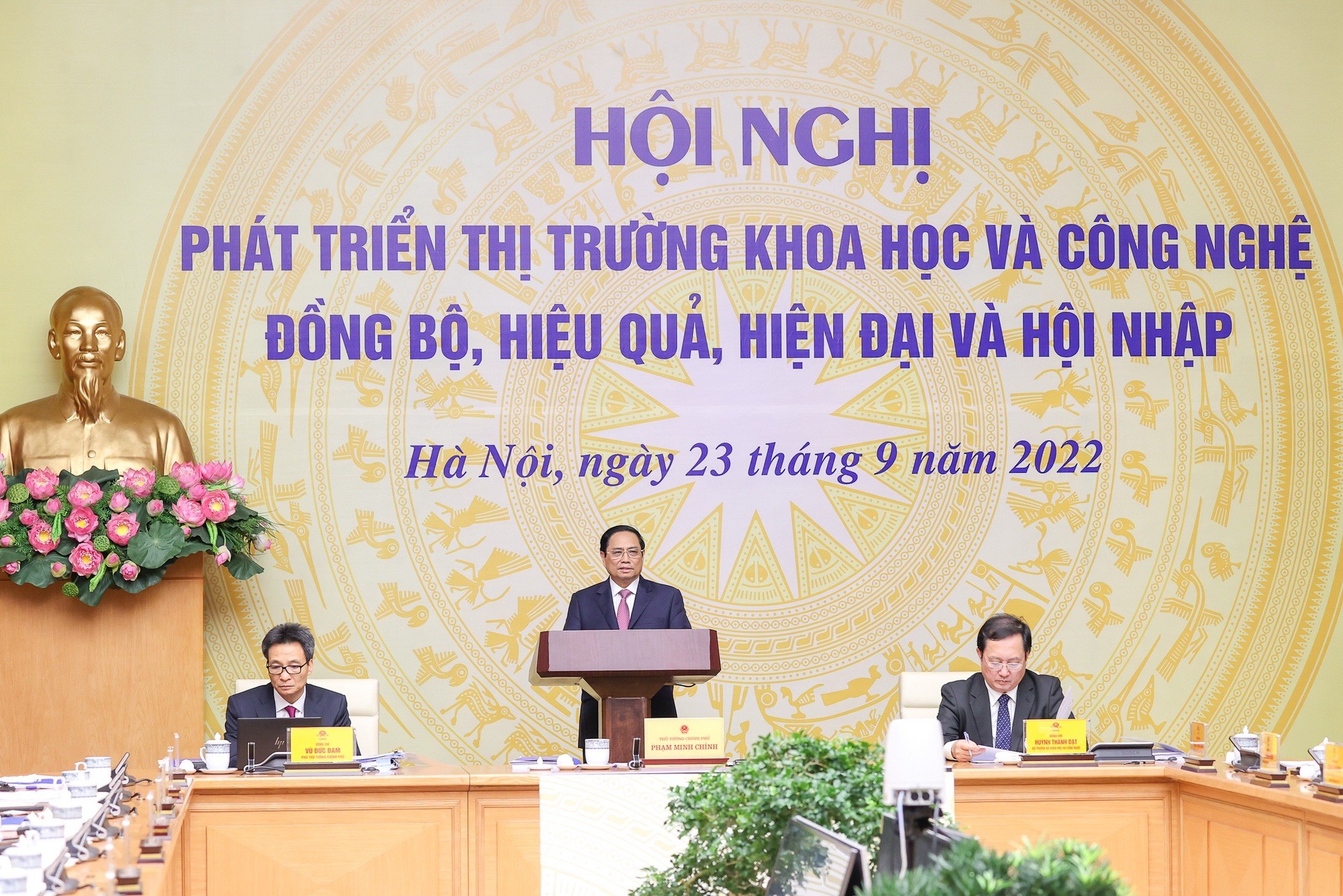 Kinh tế vĩ mô - Sẽ hình thành và vận hành 3 sàn giao dịch công nghệ quốc gia