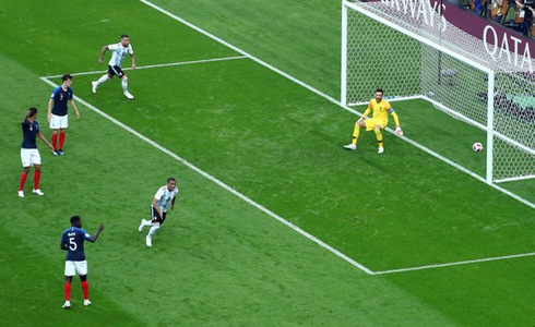 Nh&igrave;n lại chiến thắng kịch t&iacute;nh của Ph&aacute;p vs Argentina:  Những khẩu thần c&ocirc;ng Ph&aacute;p 'khai tử' Messi (H&igrave;nh 9).