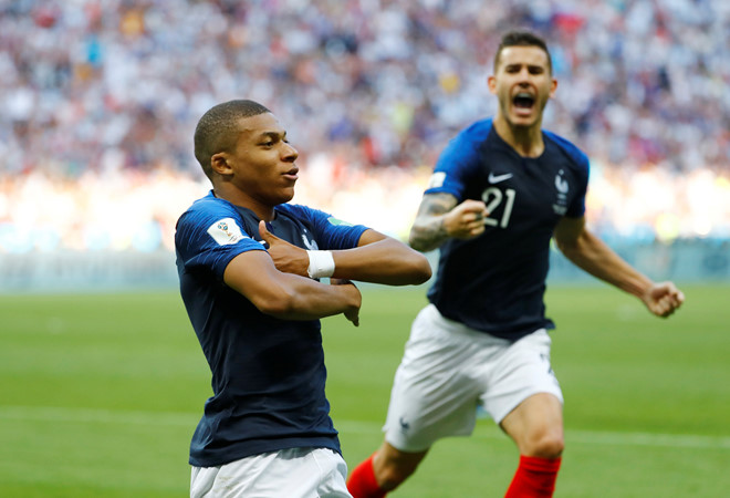 Cú đúp vào lưới Argentina, Mbappe lập kỷ lục của “Vua bóng đá” (Hình 2).