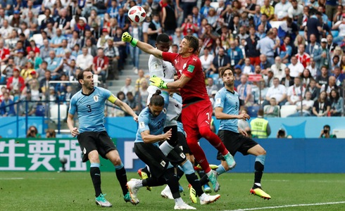 Ảnh: Thắng kịch tính Uruguay, Pháp vào tứ kết World Cup 2018 (Hình 10).