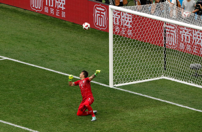 Ảnh: Thắng kịch tính Uruguay, Pháp vào tứ kết World Cup 2018 (Hình 11).