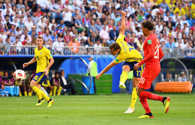 'Không kích' khoan thủng bê tông, Anh vào bán kết World Cup  (Hình 3).