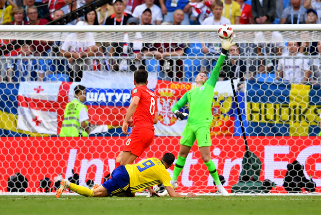 'Không kích' khoan thủng bê tông, Anh vào bán kết World Cup  (Hình 13).