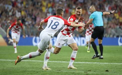 Đánh bại thuyết phục Croatia 4-2, Pháp lần thứ 2 vô địch World Cup (Hình 7).