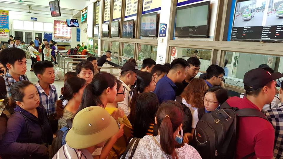 Tin nhanh - Bến xe Mỹ Đình quá tải ngày đầu nghỉ lễ 2/9 (Hình 5).