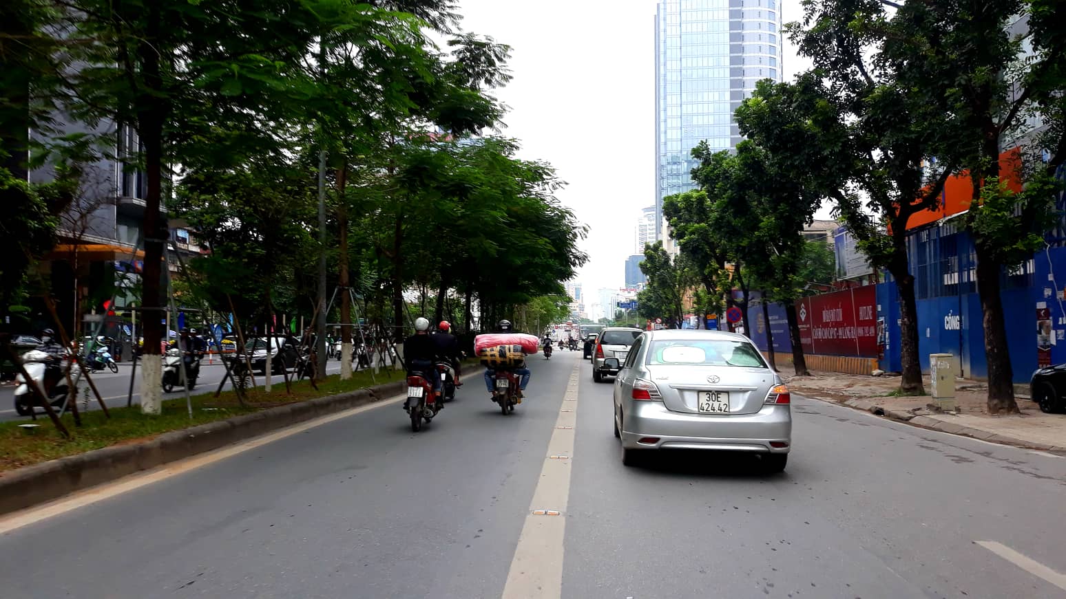 Tin nhanh - Đầy rẫy sai phạm, BRT nên chạy như xe buýt thường