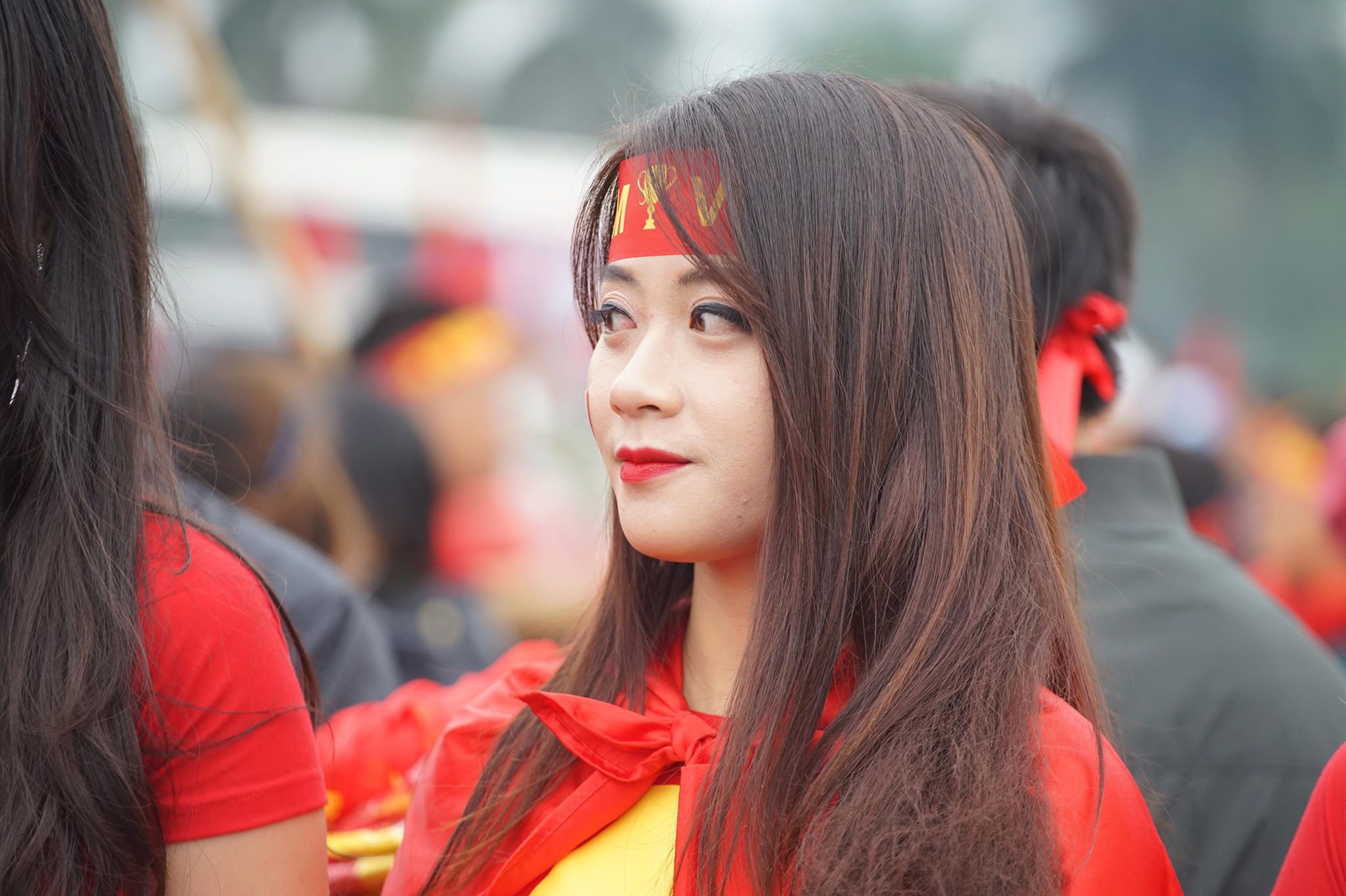 Thể thao - Hot girl 'đốt nóng' không khí trước trận chung kết Việt Nam và Malaysia (Hình 2).