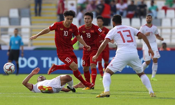 Thể thao - Kết quả Asian cup 2019: Công Phượng, Quang Hải bỏ lỡ cơ hội Việt Nam thua Iran 0-2