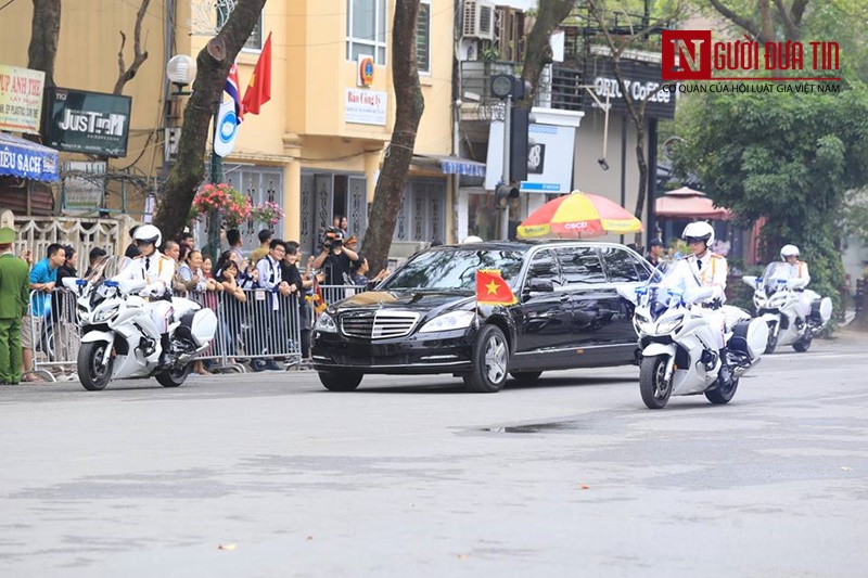 Tin nhanh - Chủ tịch Triều Tiên Kim Jong-un rời Hà Nội, di chuyển đến ga Đồng Đăng