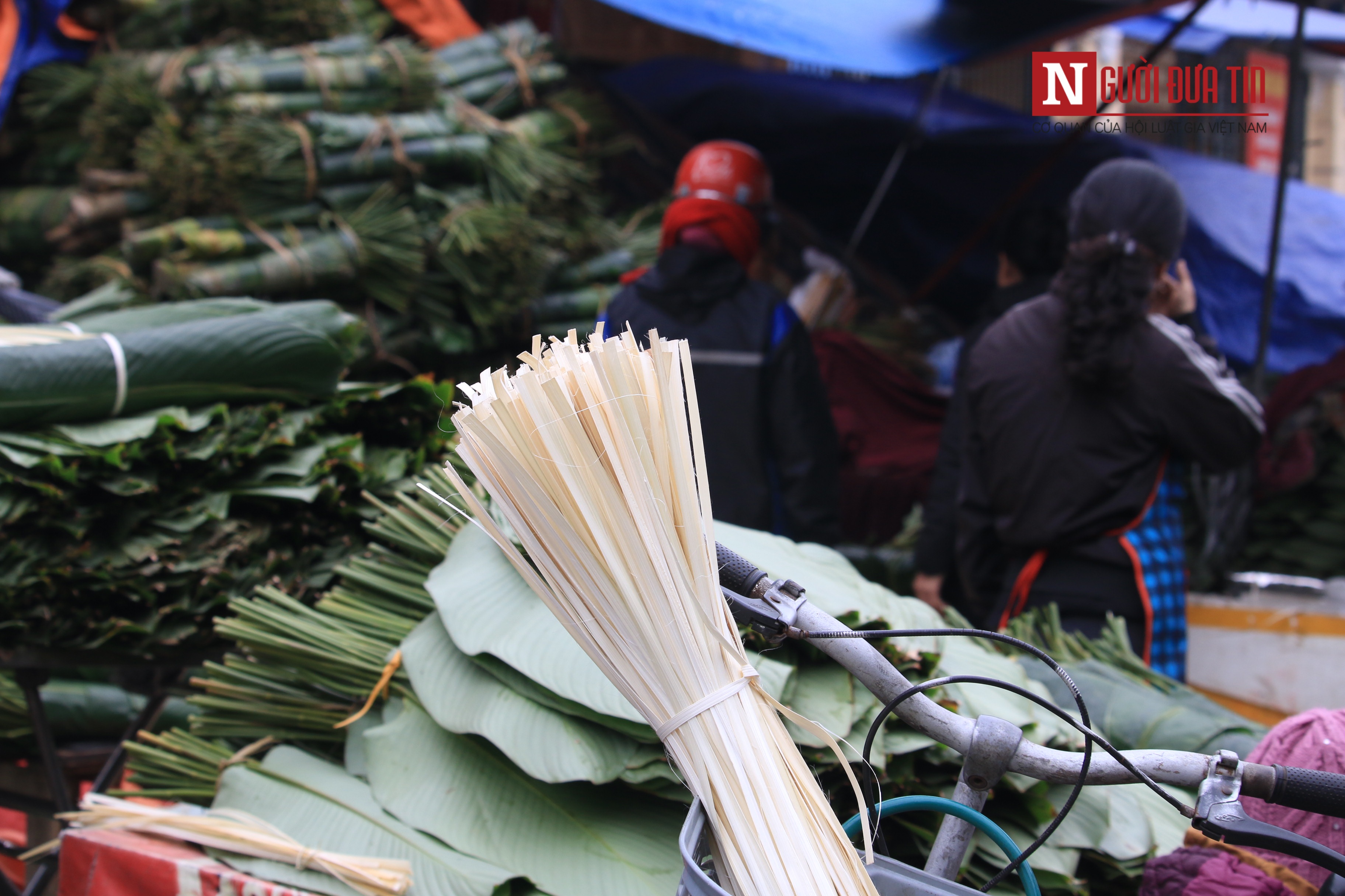 Văn hoá - Ký ức nơi chợ lá dong cổ xưa nhất Hà Nội, mỗi năm chỉ gặp một lần (Hình 9).