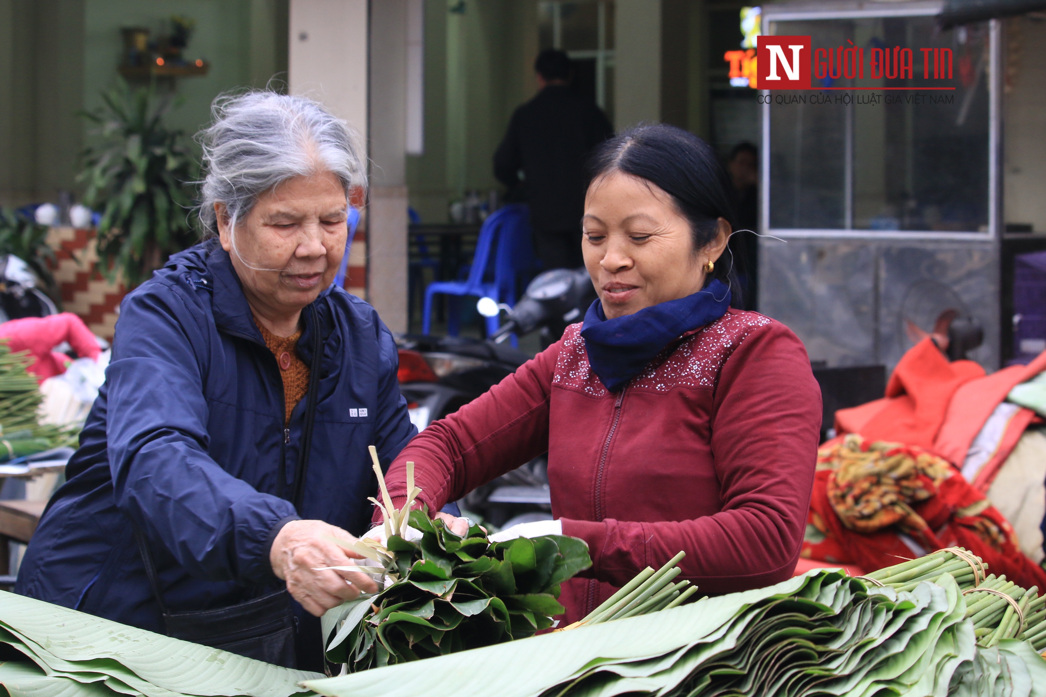 Văn hoá - Ký ức nơi chợ lá dong cổ xưa nhất Hà Nội, mỗi năm chỉ gặp một lần (Hình 4).