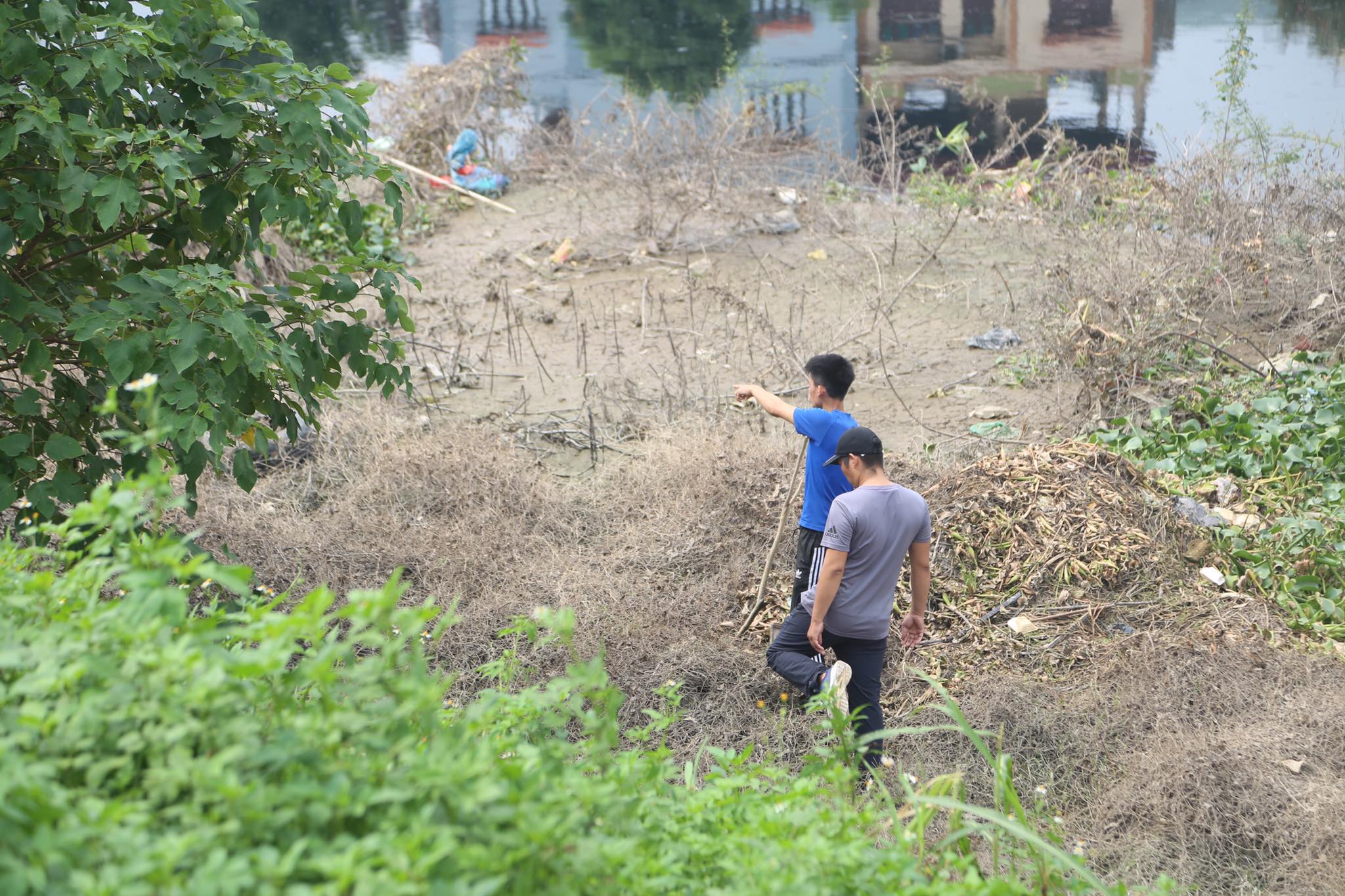 An ninh - Hình sự - Ảnh: Cơ quan công an ráo riết tìm nữ sinh học viện Ngân hàng  (Hình 5).