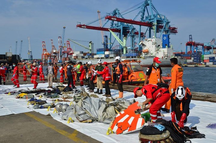 Tiêu điểm - Vụ máy bay Indonesia rơi: Thông tin mới nhất từ Đại sứ quán Việt Nam