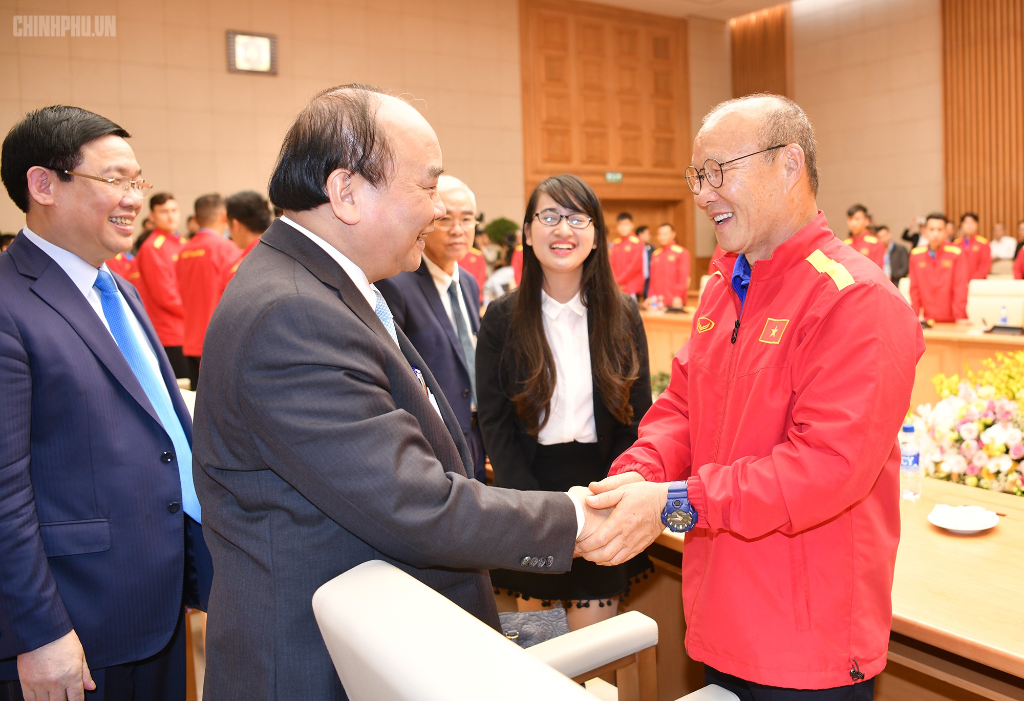 Thể thao - Thủ tướng tặng bằng khen, huân chương lao động cho các cầu thủ đội tuyển bóng đá Việt Nam (Hình 4).