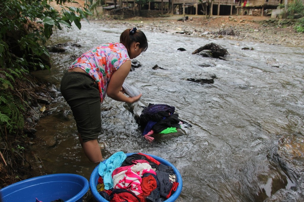 An ninh - H&igrave;nh sự - An ninh h&igrave;nh sự 24h: Vượt bi&ecirc;n b&aacute;n b&agrave;o thai v&igrave; ngh&egrave;o, bất ngờ với hung kh&iacute; t&ecirc;n cướp cửa h&agrave;ng Viettel sử dụng (H&igrave;nh 2).