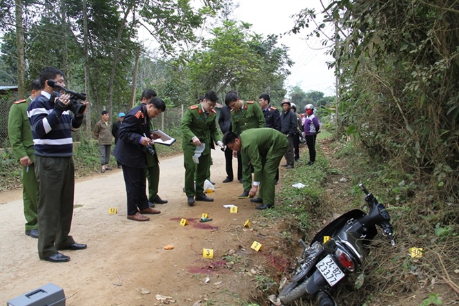 An ninh - Hình sự - Làm rõ đối tượng nghiện chém cháu bé 4 tuổi tử vong (Hình 2).