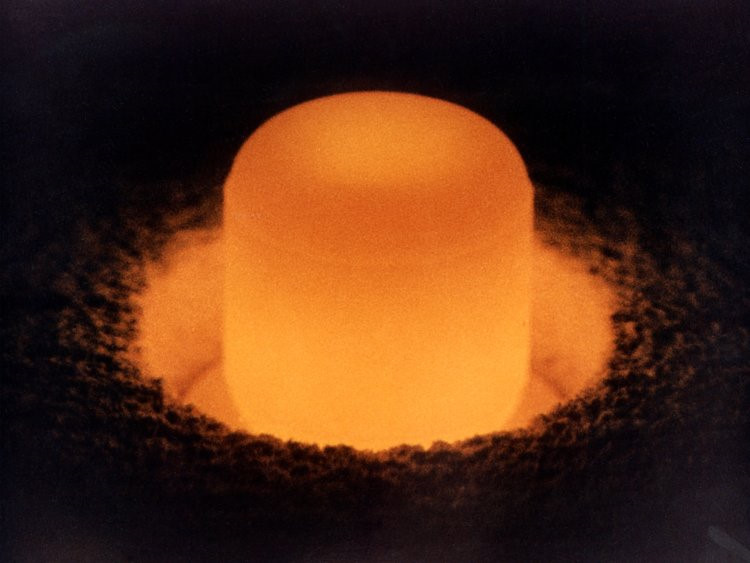 Cuộc sống số - Vì sao tàu vũ trụ bay cả trăm năm không hết nhiên liệu?