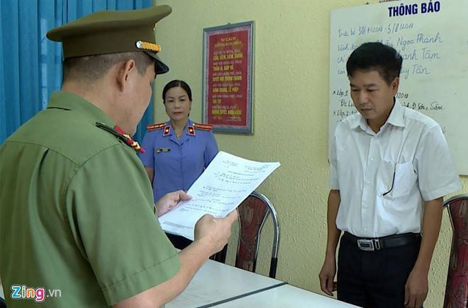 An ninh - Hình sự - Cựu Thiếu tá công an vừa bị khởi tố liên quan vụ sửa điểm thi ở Sơn La là ai?