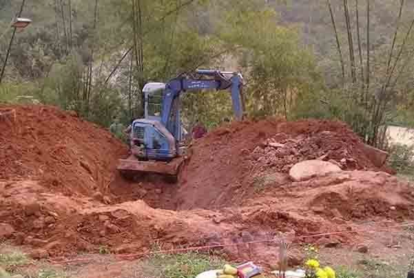 An ninh - Hình sự - Vụ sát hại vợ, phi tang thi thể dưới giếng hoang: Lời khai của người chồng