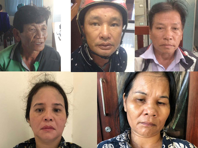 An ninh - Hình sự - 'Ngũ quái' chuyên dàn cảnh móc túi khách đi xe buýt bị bắt khi đang tụ tập chia 'chiến lợi phẩm'